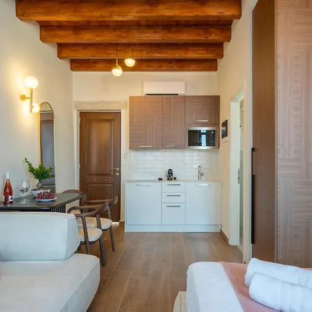 Casa D'oro - Luxury Apartahotel Rétino
